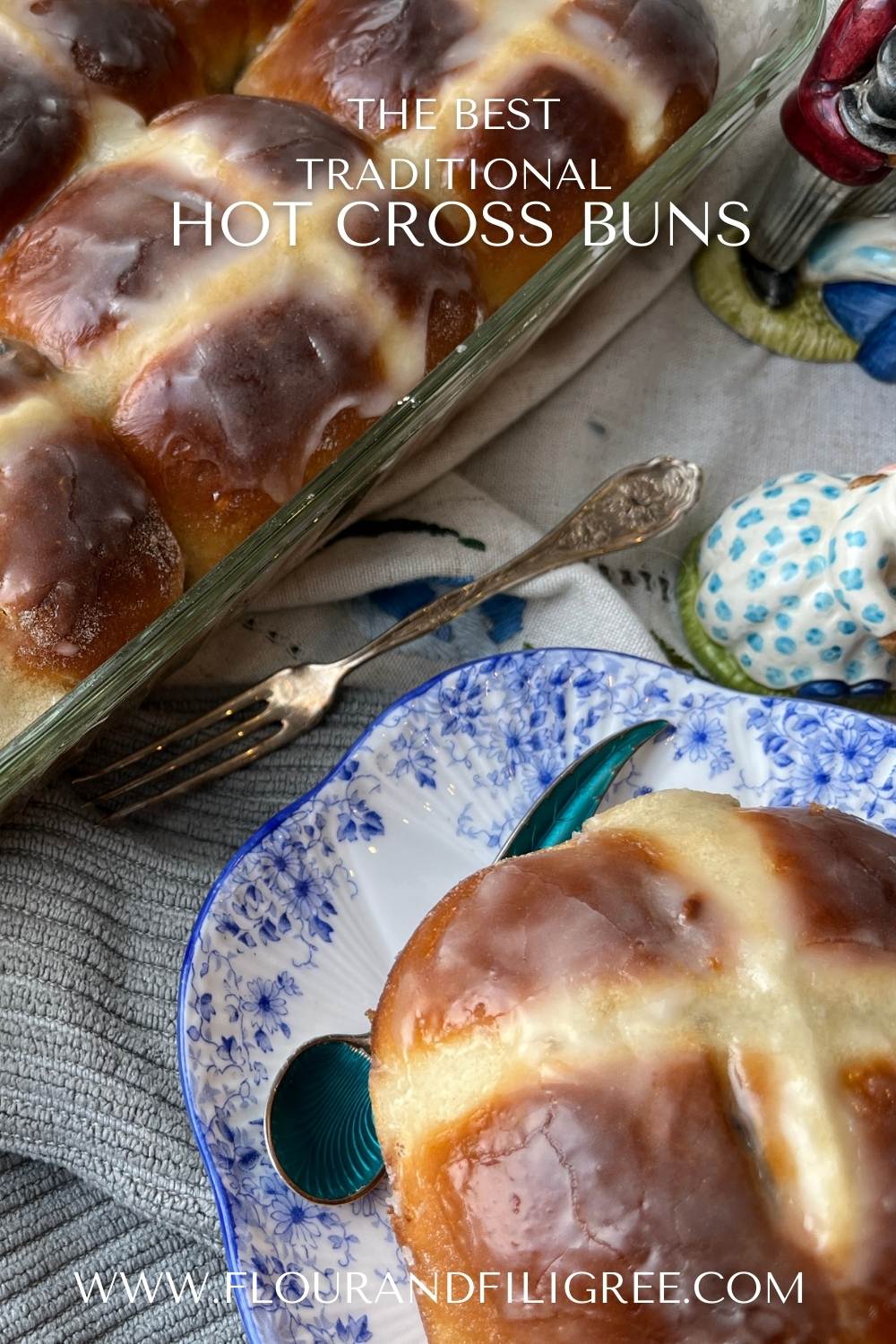 A pinterest pin for hot cross buns